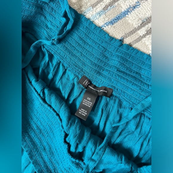 Womenʻs INC top XXL - Picture 3 of 3